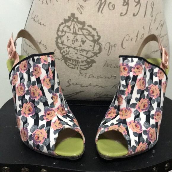 NICHOLAS KIRKWOOD FLORAL STRIPED SANDALS‎ - Picture 1 of 7